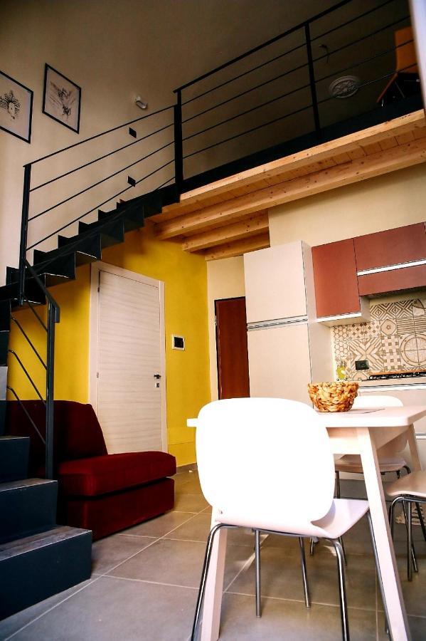 Center Street Apartment Катания Екстериор снимка