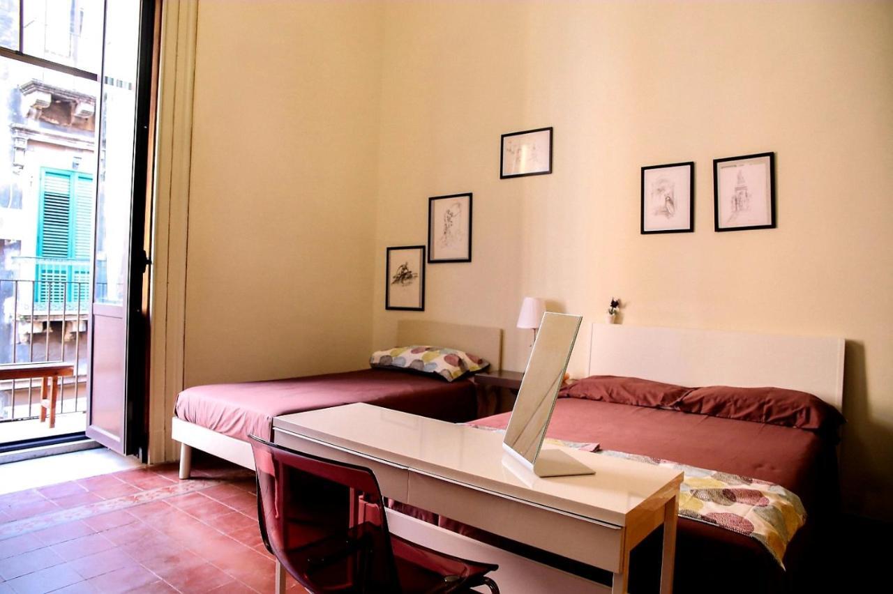 Center Street Apartment Катания Екстериор снимка